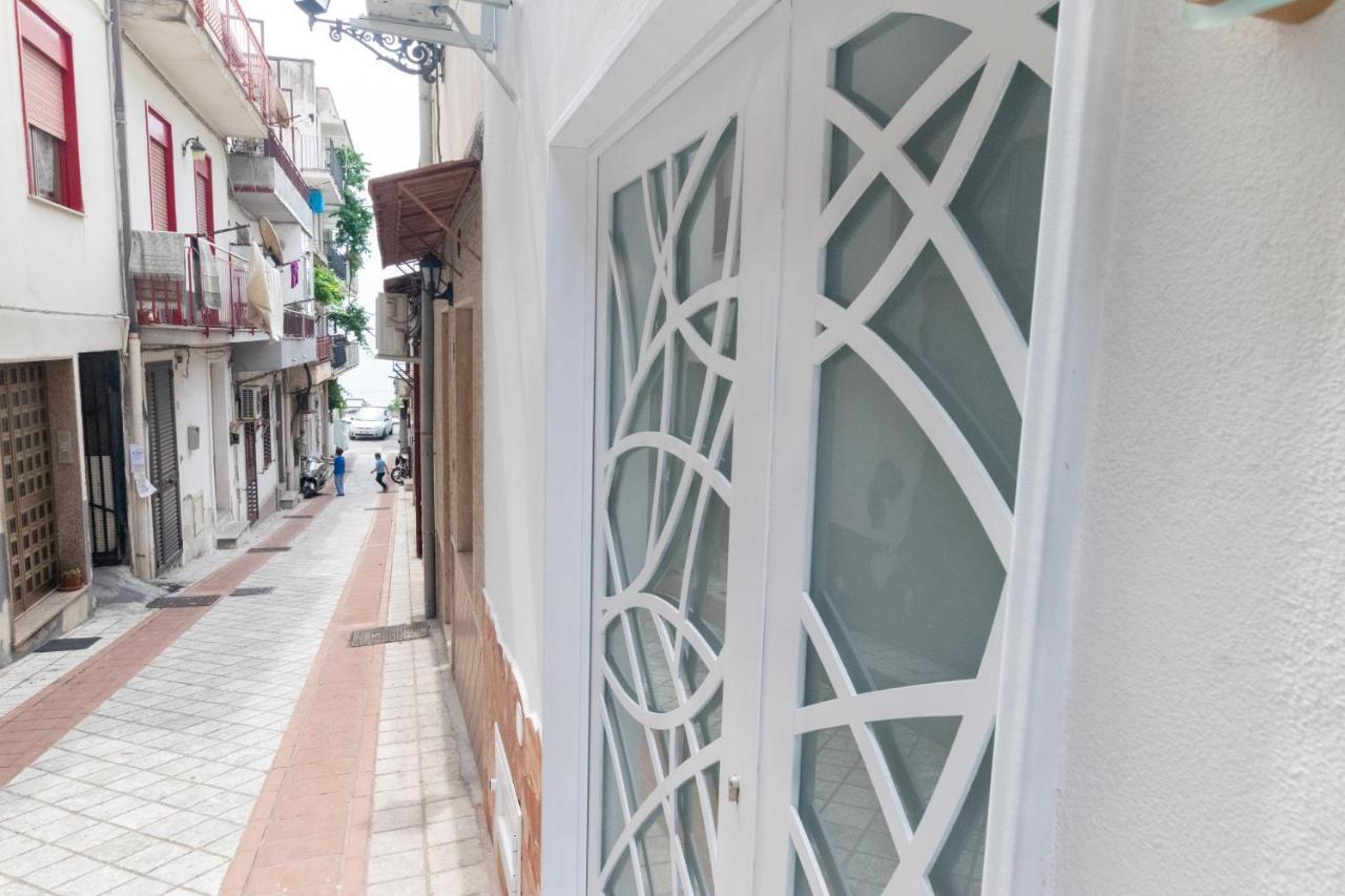 La Casa Nel Vicolo 2 Apartment จีอาร์ดีนี นักซอส ภายนอก รูปภาพ